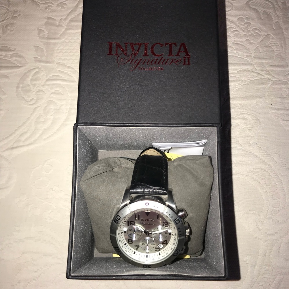 EUC Invicta Silver Case Black Croc Leather Watch